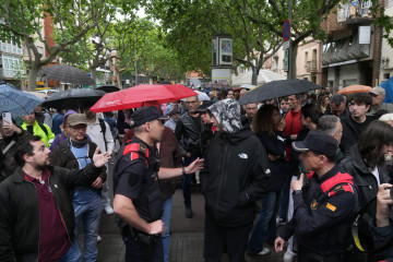 EuropaPress 7499047 mossos desquadra intervienen reproches grupos contrarios concentracion