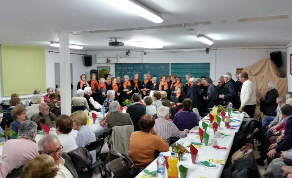 Santa llucia casal gent gran 161215 2
