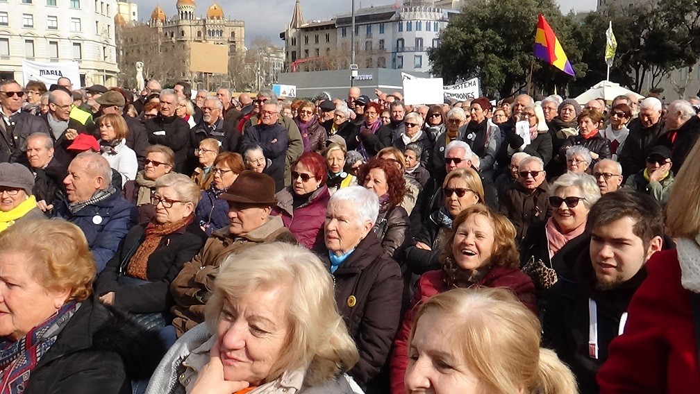 Marea pensionista plaza Catalunya 12