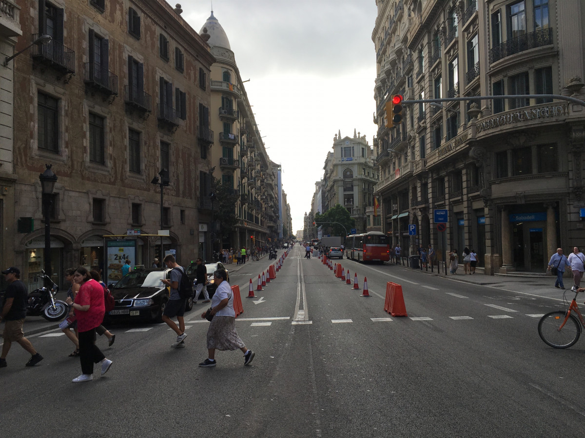 El tramo central de la Via Laietana en el día sin coches