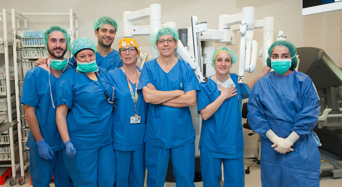 Miembros del equipo quiru00fargico de urologu00eda del Hospital de Bellvitge