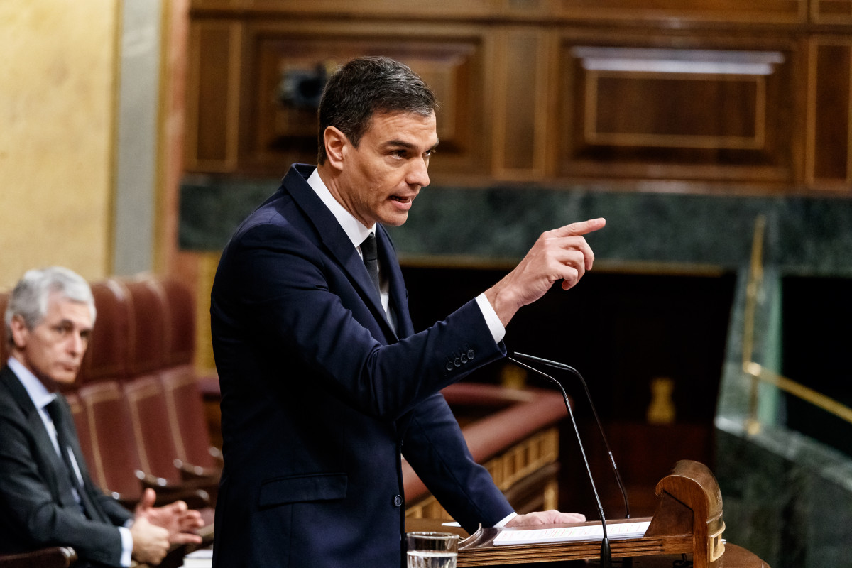 El presidente del Gobierno, Pedro Sánchez, durante su réplica en la sesión del Parlamento en la que se ejerce el control al Gobierno y se trata la sexta prórroga del estado de alarma por la crisis