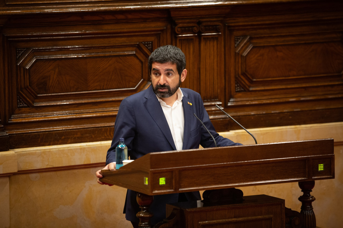 El conseller de Trabajo, Asuntos Sociales y Familias de la Generalitat, Chakir el Homrani.