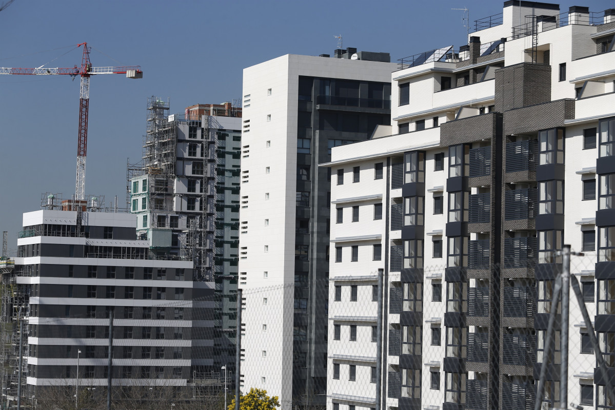 Piso, pisos, vivienda, viviendas, casa, casas, alquiler, compra, hipoteca, hipotecas, euribor, construcción, grúa, grúas