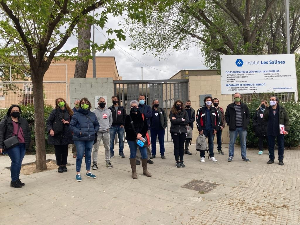 Asamblea de trabajadores del Institut Les Salines de El Prat de Llobregat (Barcelona) (Archivo)