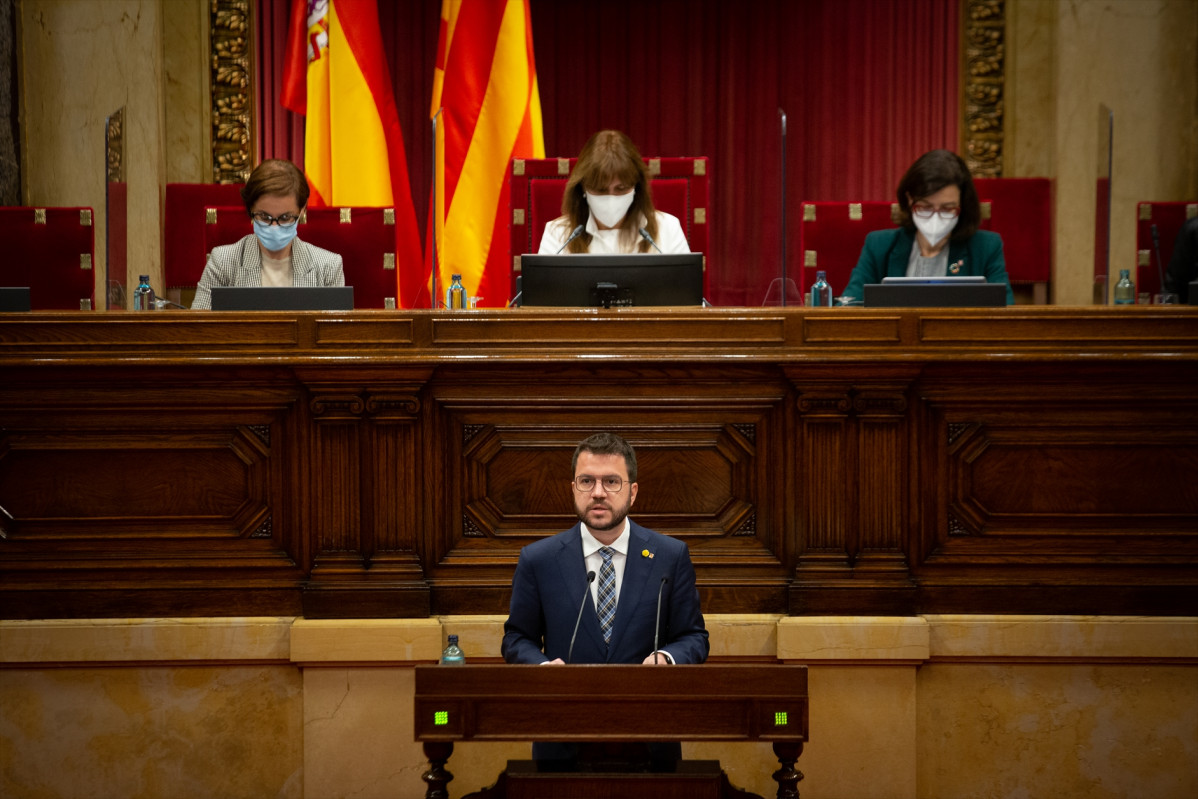 El candidato republicano a la Presidencia de la Generalitat, Pere Aragonès, interviene durante una sesión de control al Govern, a 13 de mayo de 2021, en el Parlament de Catalunya, Barcelona, Catalunya, (España).