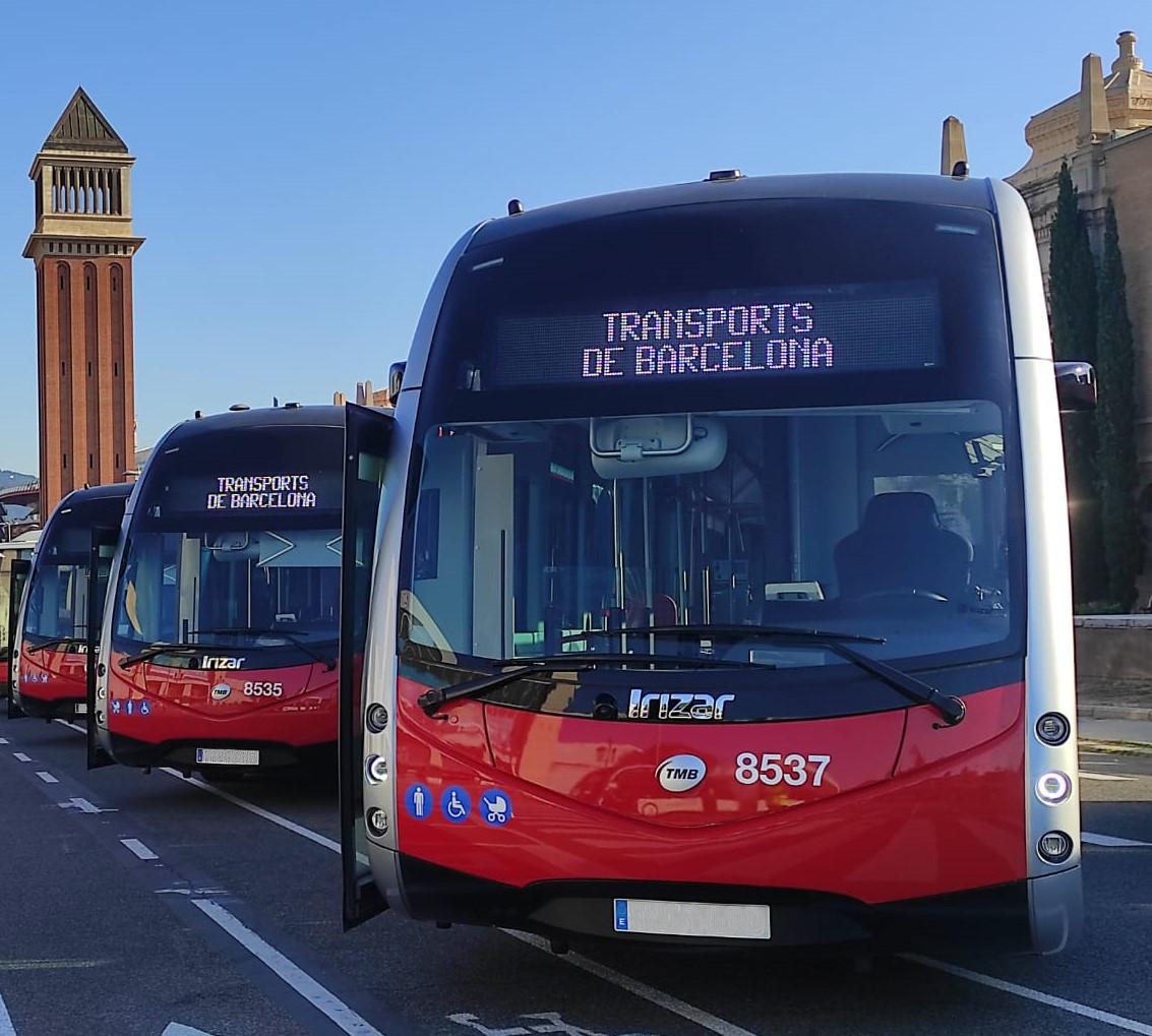 Archivo - Autobuses de Irizar para Barcelona