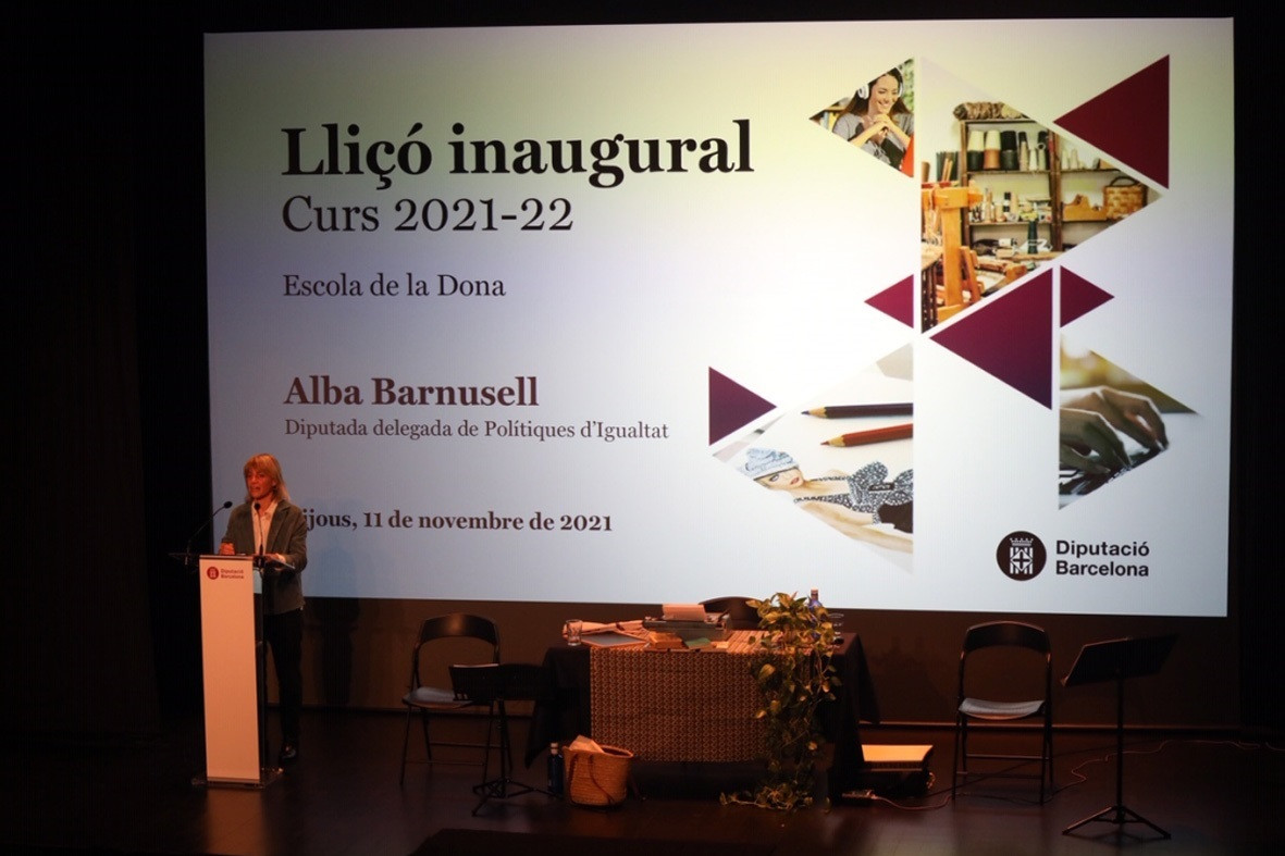 La Diputación De Barcelona Ha Inaugurado El Curso 2021-2022 De La Escola De La Dona Con 1.769 Alumnos Matriculados