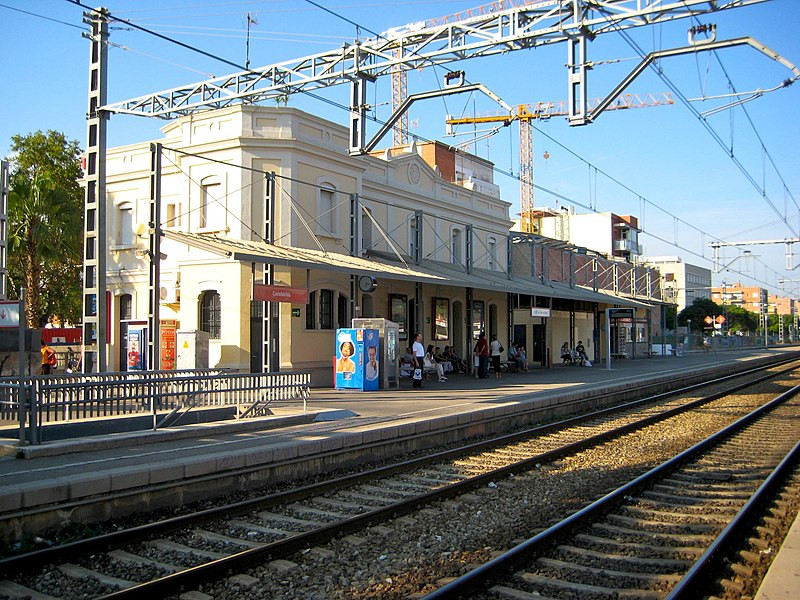 800px Castelldefels Railway Station