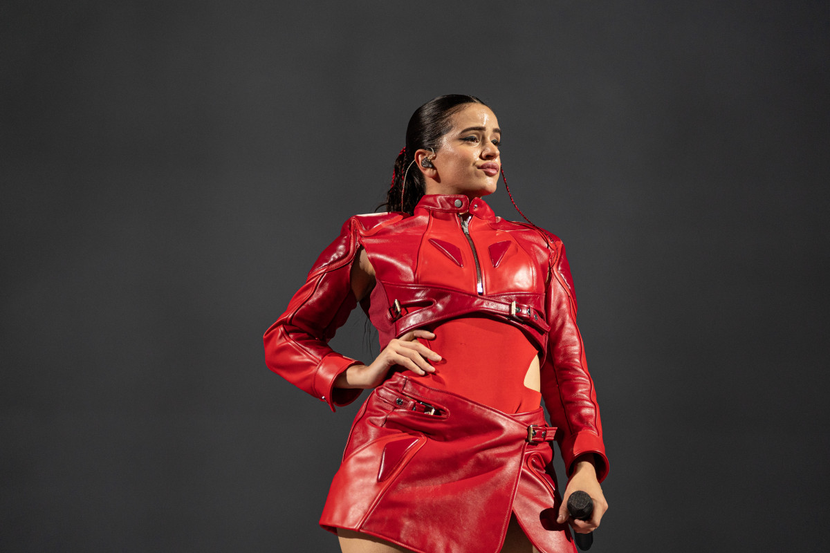 La cantante Rosalía actúa dentro de su gira ‘Motomami Tour’ en el Palau Sant Jordi